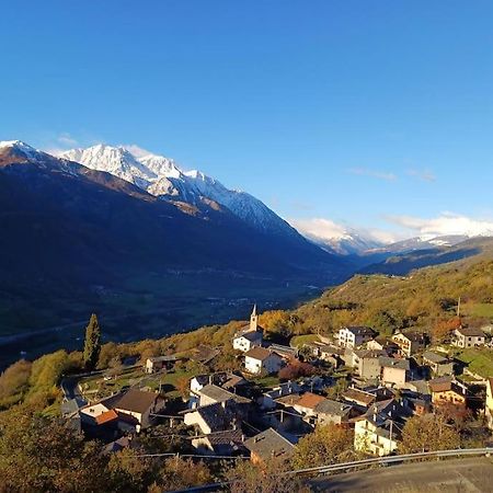 Casa Vacanza Leonardo Appartement Chambave Buitenkant foto