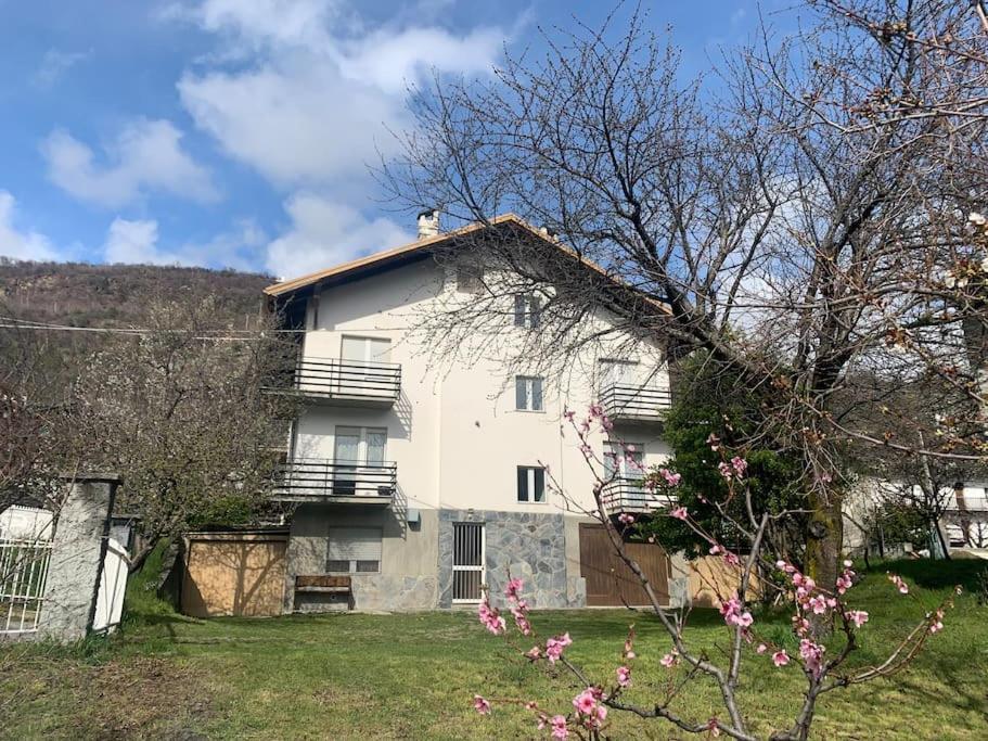 Casa Vacanza Leonardo Appartement Chambave Buitenkant foto